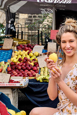 Unbelievable Natural Babe Eve Casta