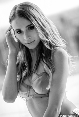 Riley Anne Xxx Erotica