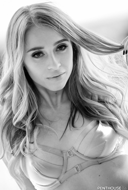 Riley Anne Xxx Erotica
