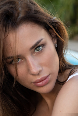 Nude Georgina Wanna Swim With You