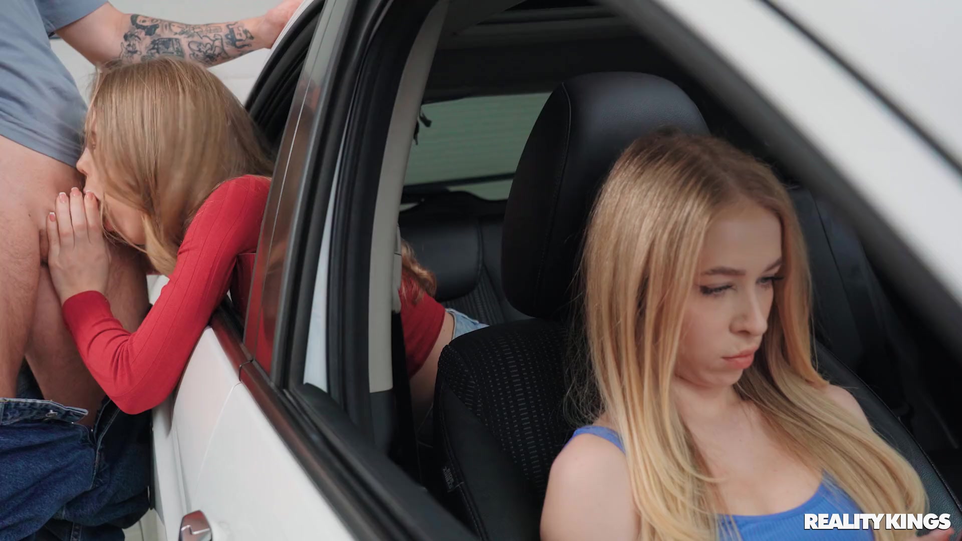 Hot Sex In A Car With Little Angel - Reality Kings | Picture 01