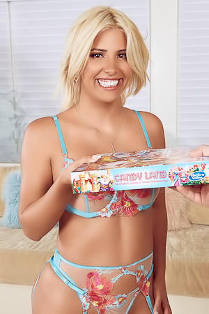 Sex With Tanned Blond Hottie Carlita Ray