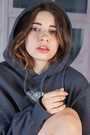 Elle Mira Naughty Babe